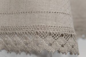 NORA okrągły (owalny) lniany obrus