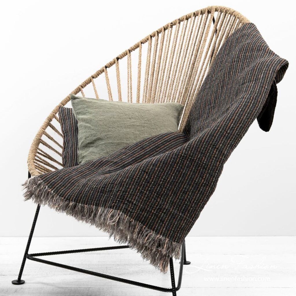 Grey blanket ADA.