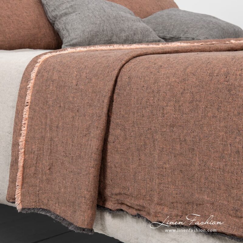 Brown bedspread leila.