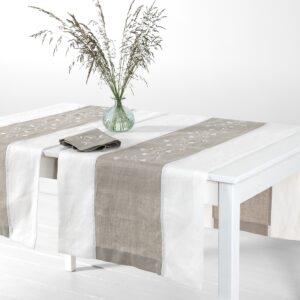 Off-white table runner with natural linen middle