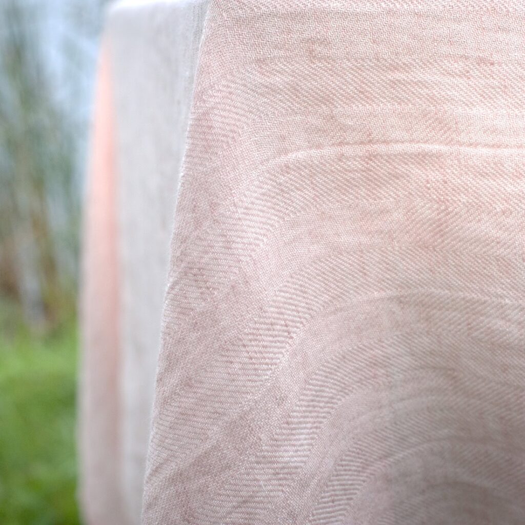 BONA Obrus różowy 3 Pink linen tablecloth, 100% linen