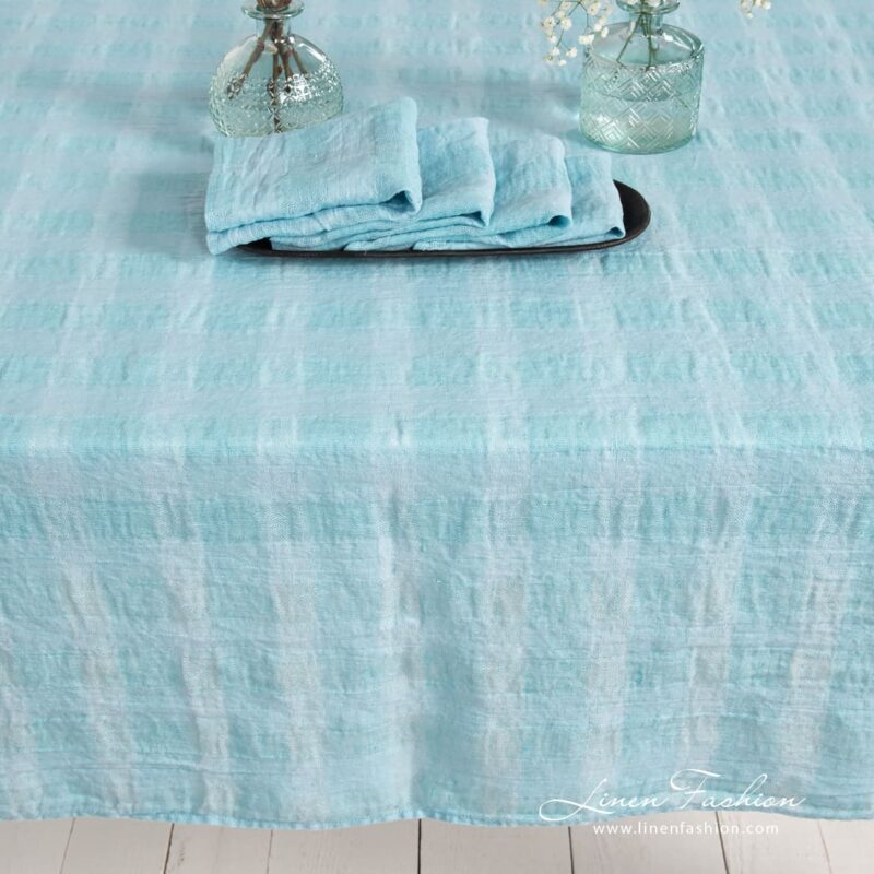 PORTO light blue linen tablecloth with matching napkins