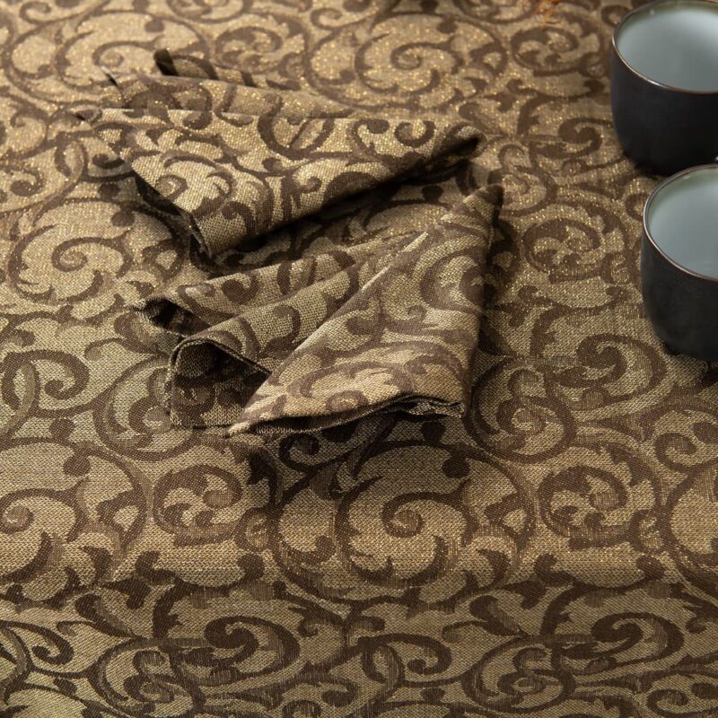 linen cotton brown jacquard tablecloth, with napkins.