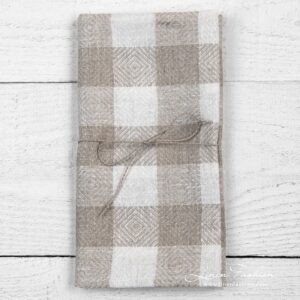 Linen kitchen towel with rhombuses and checks
