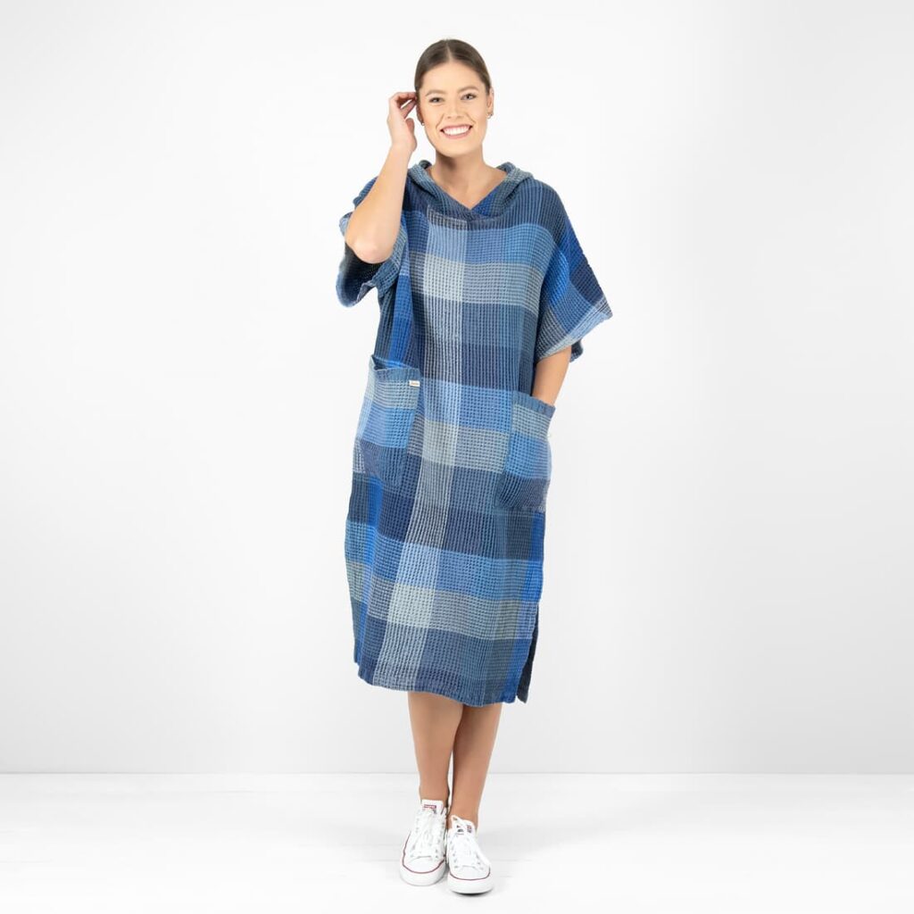 blue linen poncho bingo.