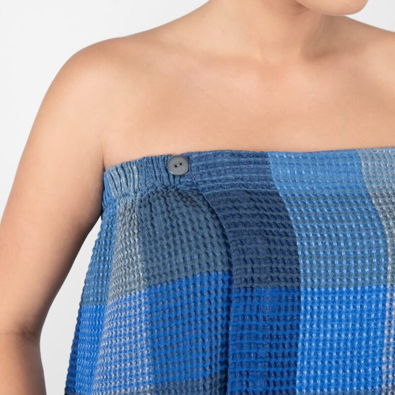 blue linen wrap towel bingo with buttons.
