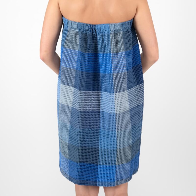 blue linen wrap towel bingo from backside.