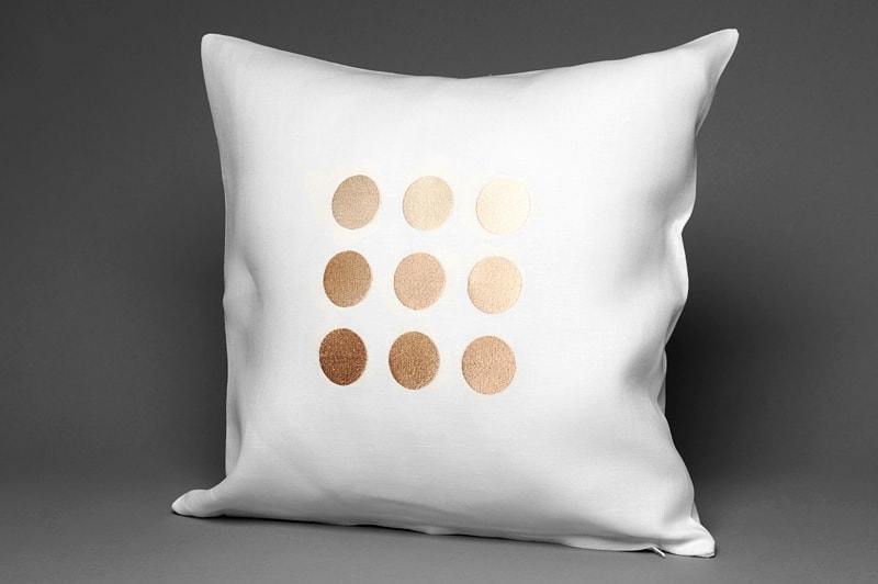 BUBLE biała poszewka na poduszkę