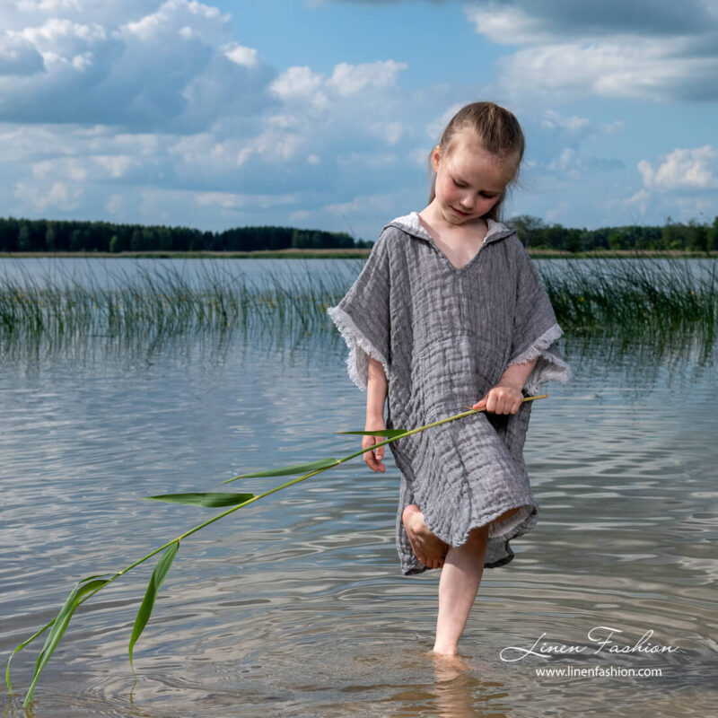 Grey kids poncho towel