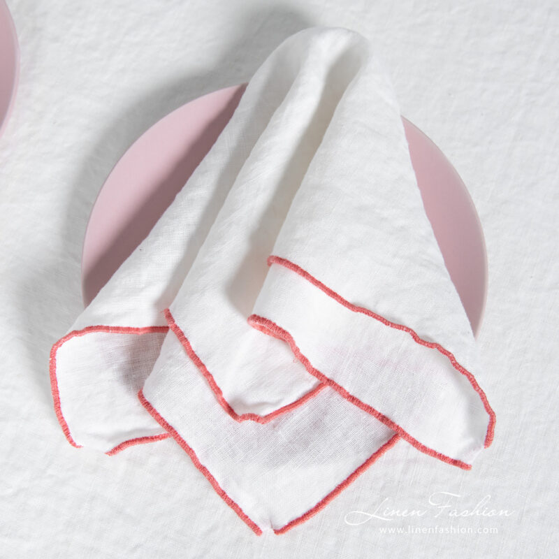 ARVO white linen napkin with rosy border