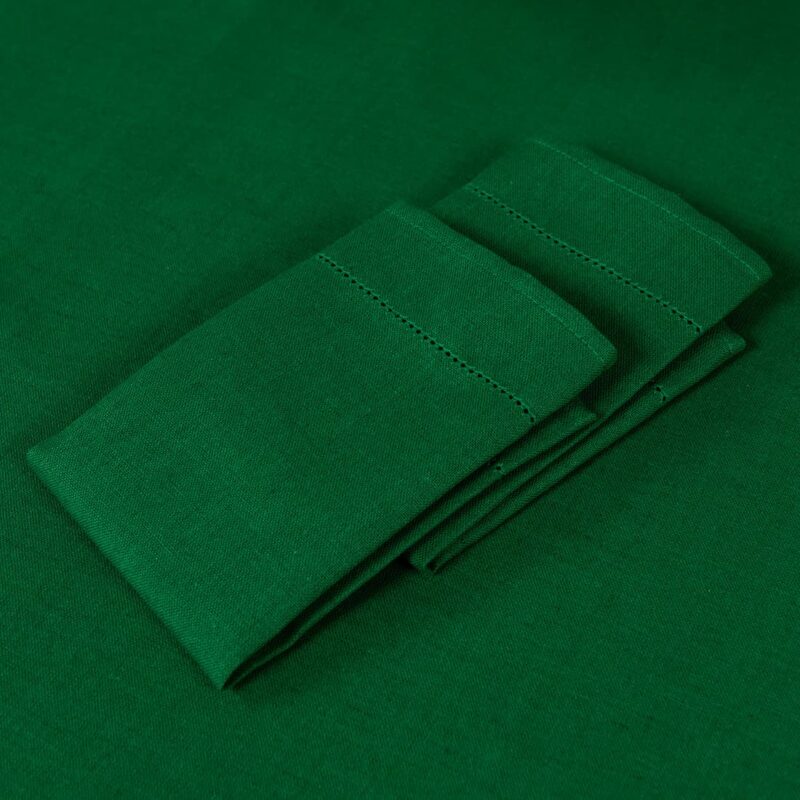 Linen cotton emerald green napkin on table