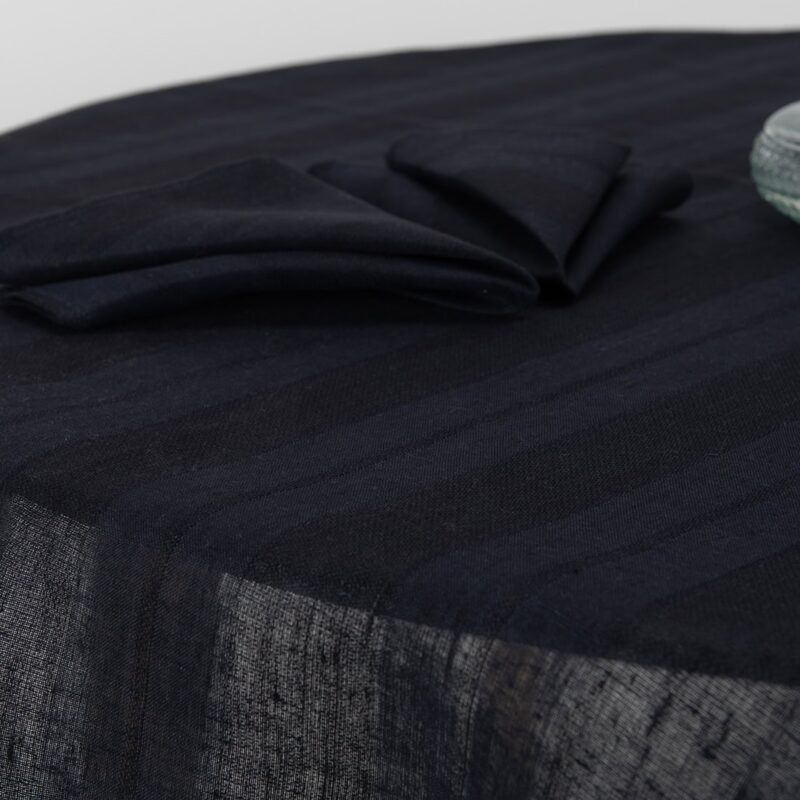 round/oval black-blue tablecloth, 100% linen
