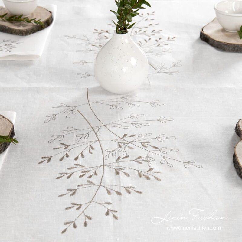 Off-white colored linen tablecloth, juta.