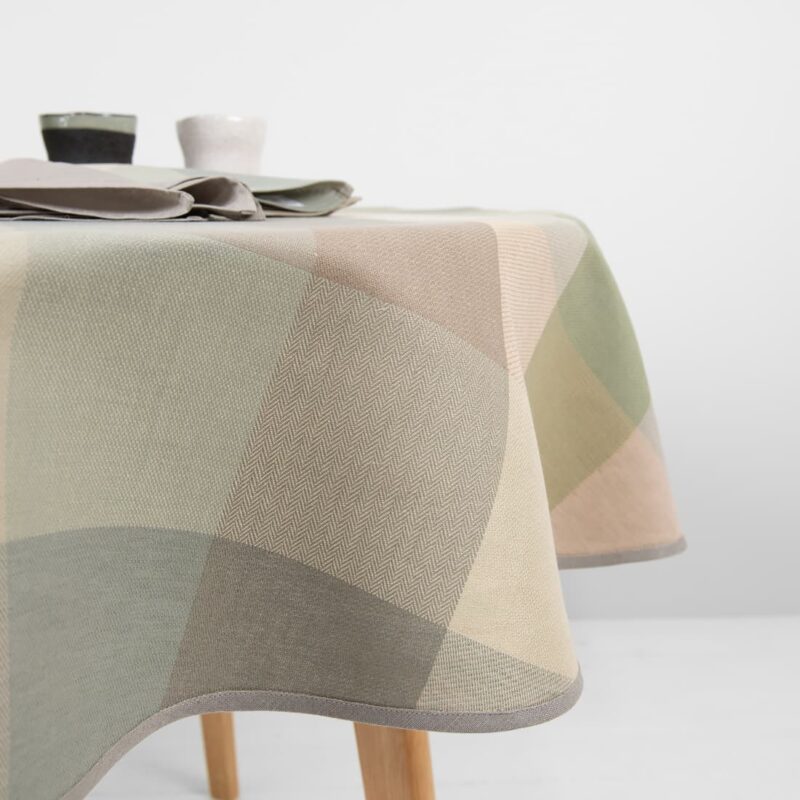 round linen cotton checked green tablecloth with piping