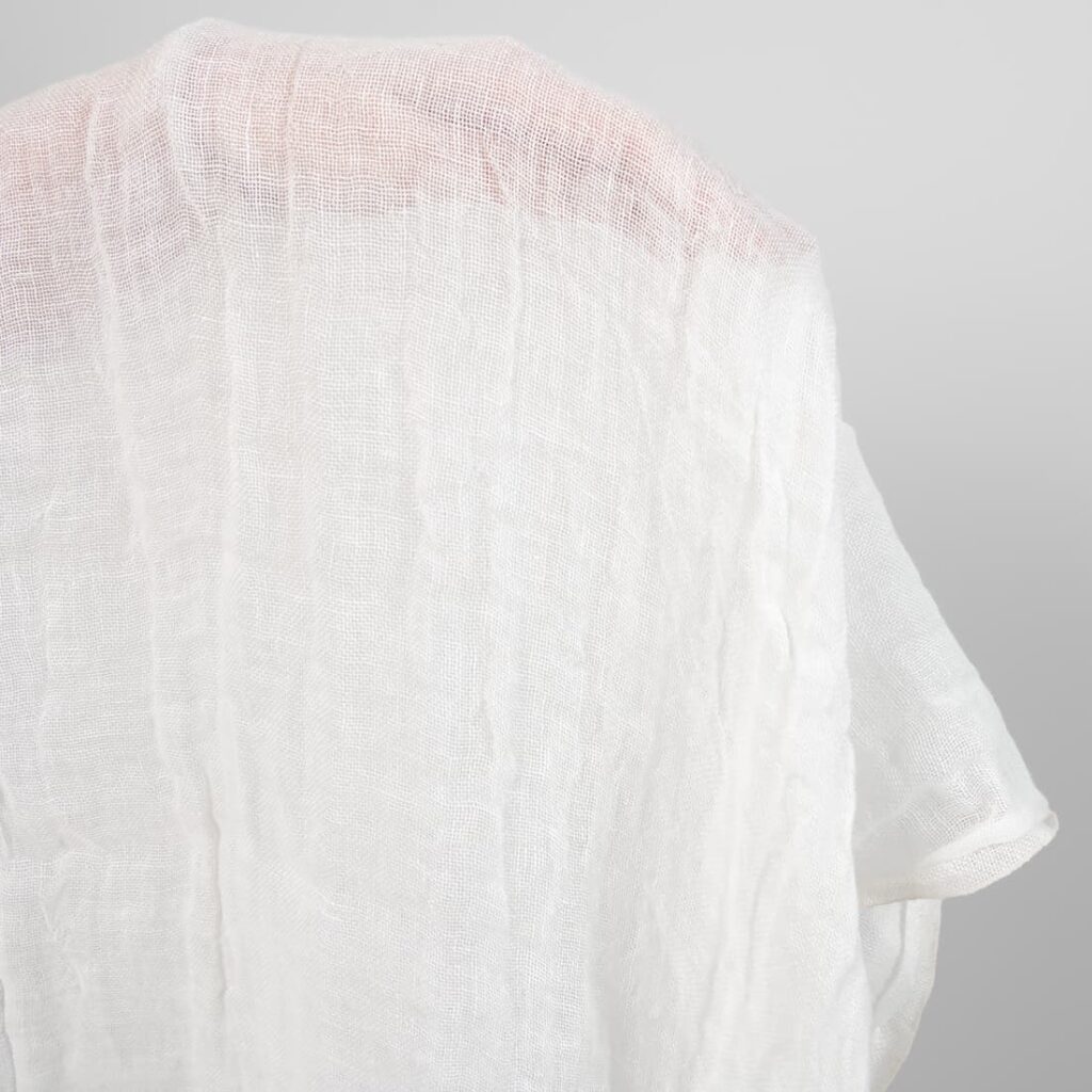 Mlecznobiała przeźroczysta tkanina lniana, prana 4 Off-White Transparent Linen Fabric, washed