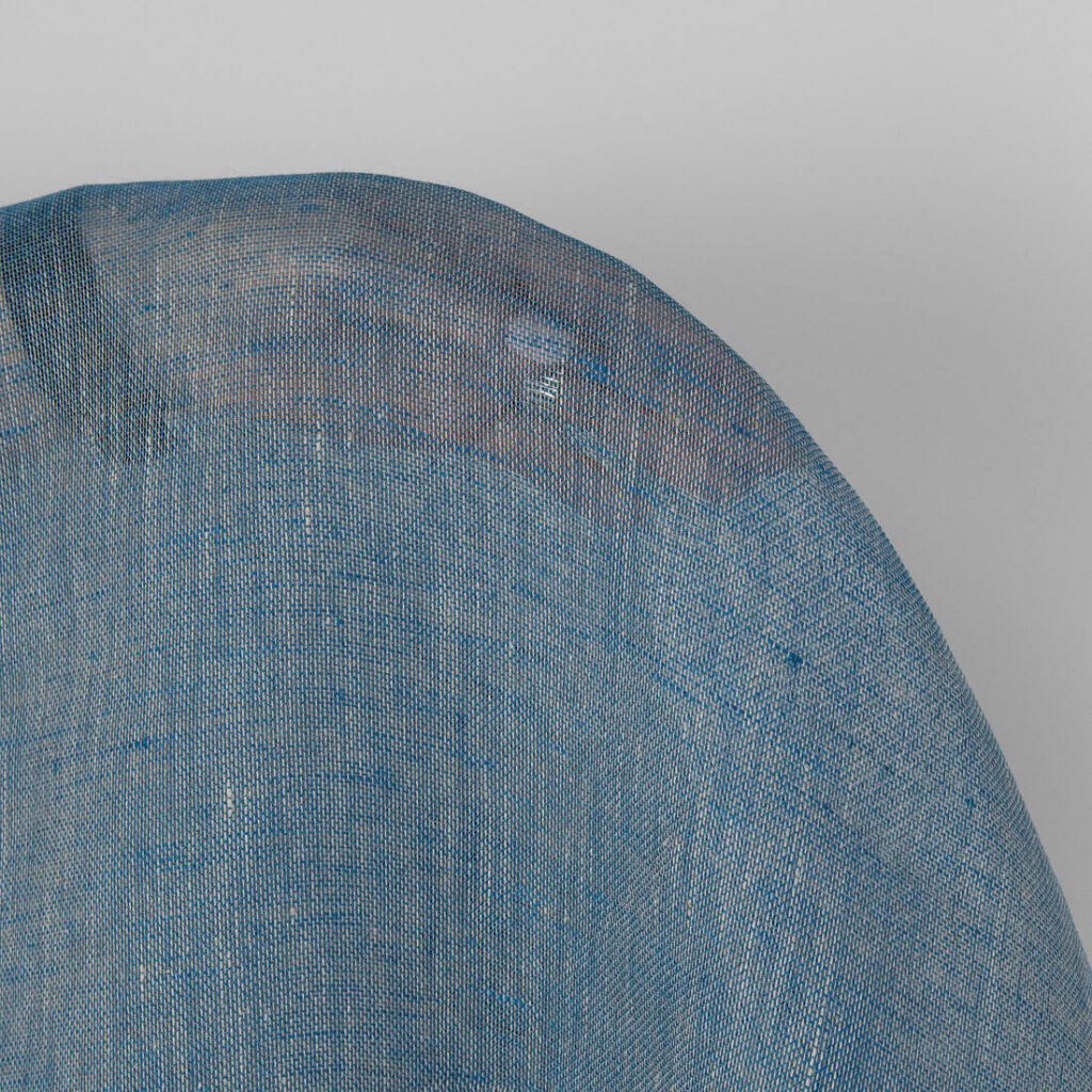 Linen fabric natural and electric blue gauze 2 Linen fabric natural and electric blue gauze, transparent