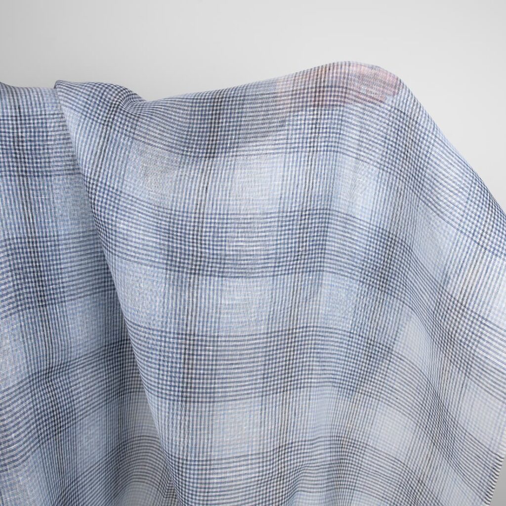 Przeźroczysta tkanina lniana w niebieską kratkę 1 linen blue checks fabric gauze