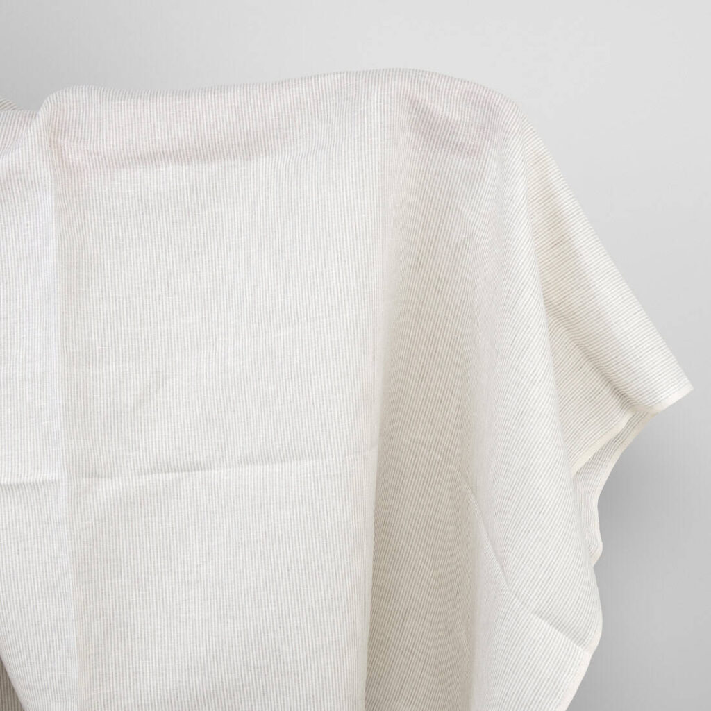 Beżowa tkanina lniana w paski 1 Linen fabric white and natural small stripes