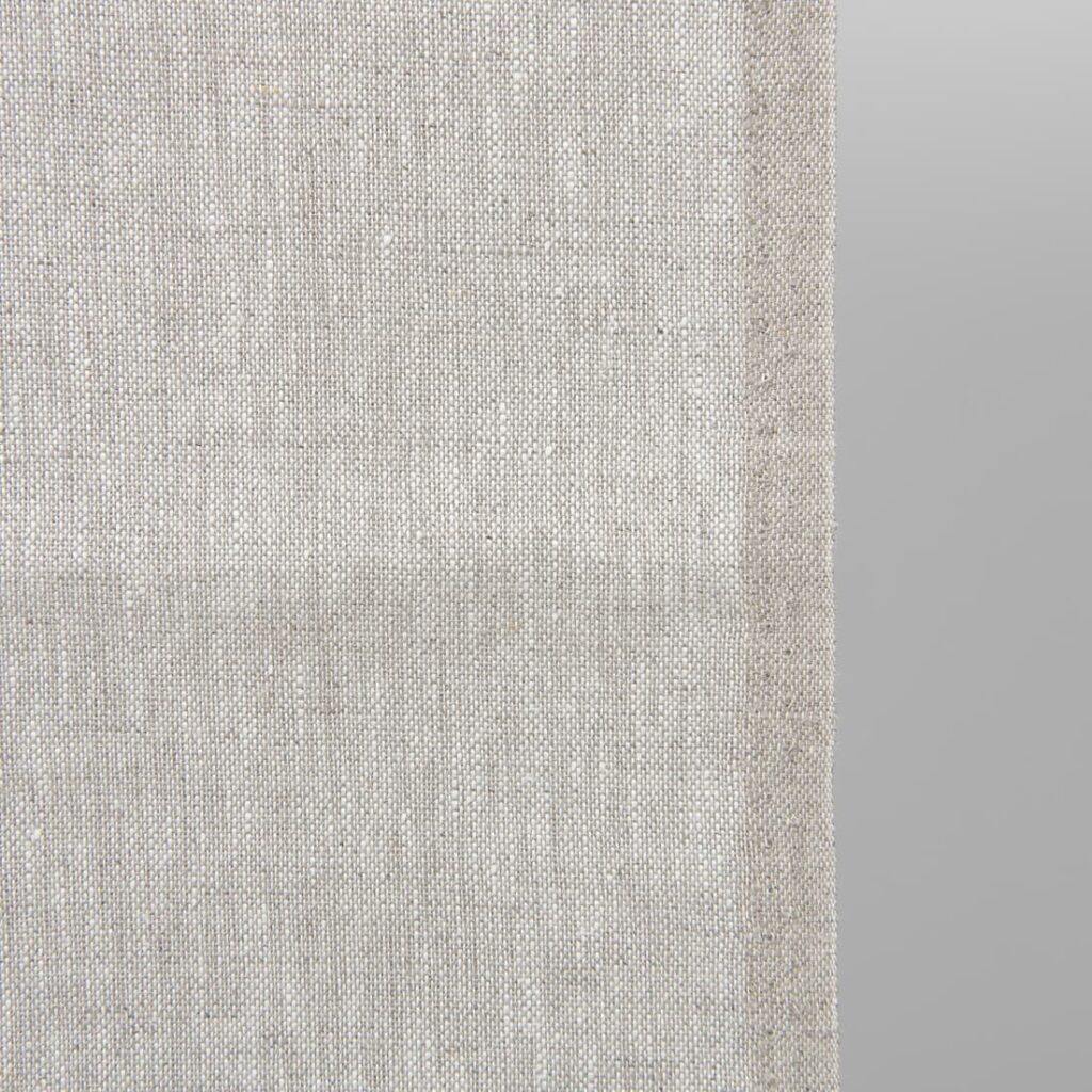 Lniana jasnoszara tkanina 2 Light grey narow pure linen plain fabric close up detail