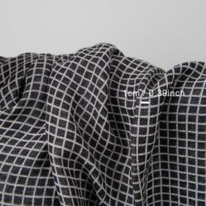 Lniano-bawełniana tkanina prana w biało-czarną krateczkę 6 Half-linen fabric in black and white checks washed with measurements