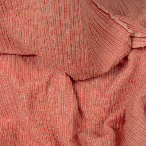 Prana tkanina w czerwone i białe paski len z bawełną 7 Washed linen cotton fabric in red-white stripes detail view