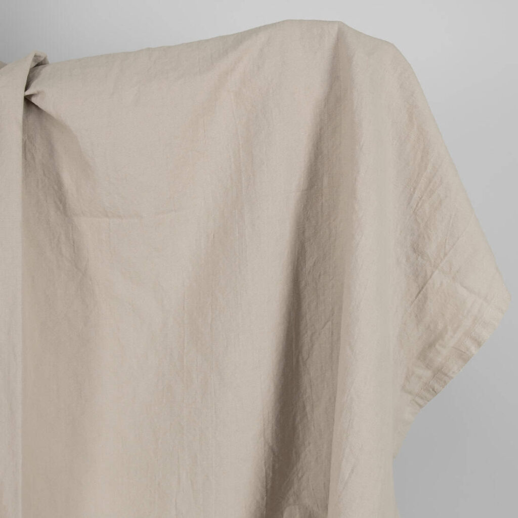 Prany piaskowy w szarość len z bawełną melanż 2 Heavy washed linen cotton fabric brownish grey colour edge