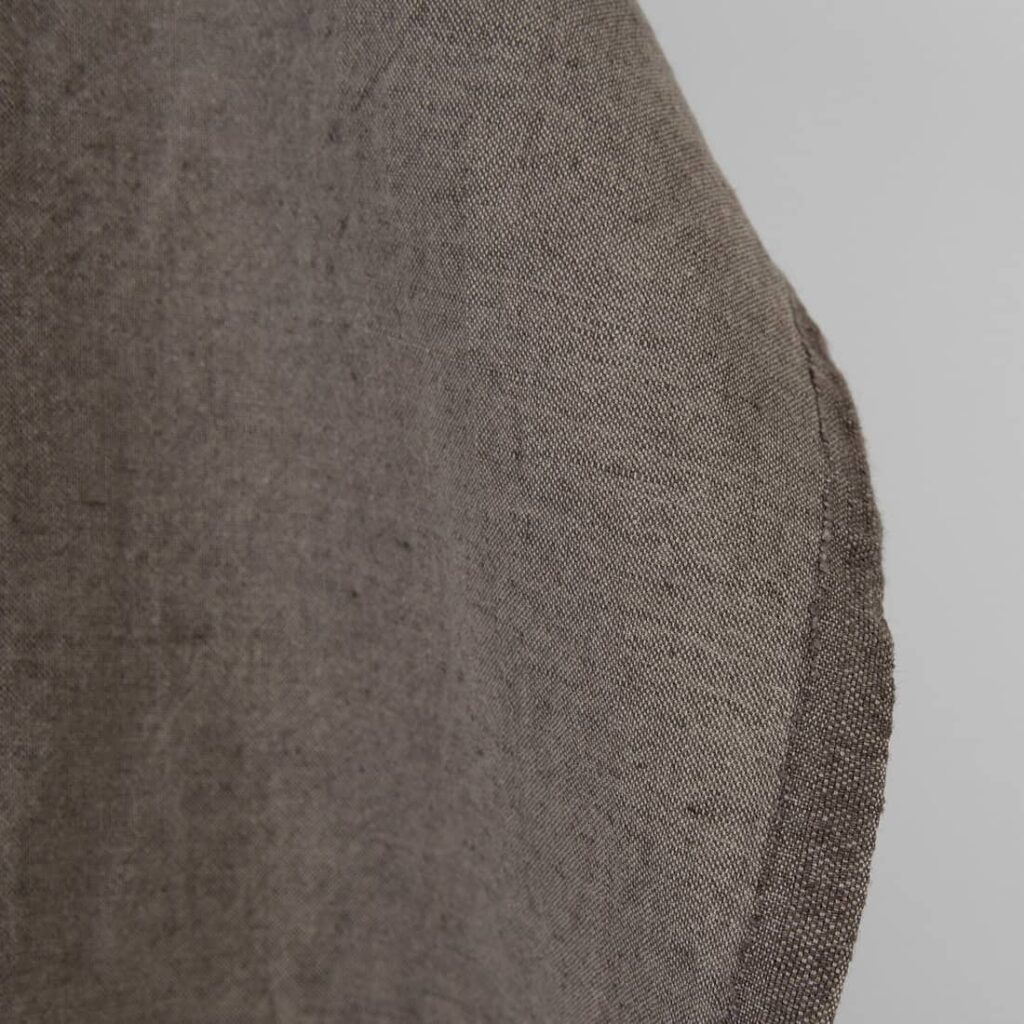 Szaro-brązowy melanż prany len z bawełną 3 Linen cotton fabric grey-brown melange washed, fabric edge