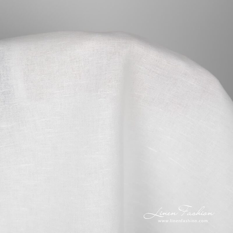 Wide lightweight, plainly-woven off-white linen / cotton fabric