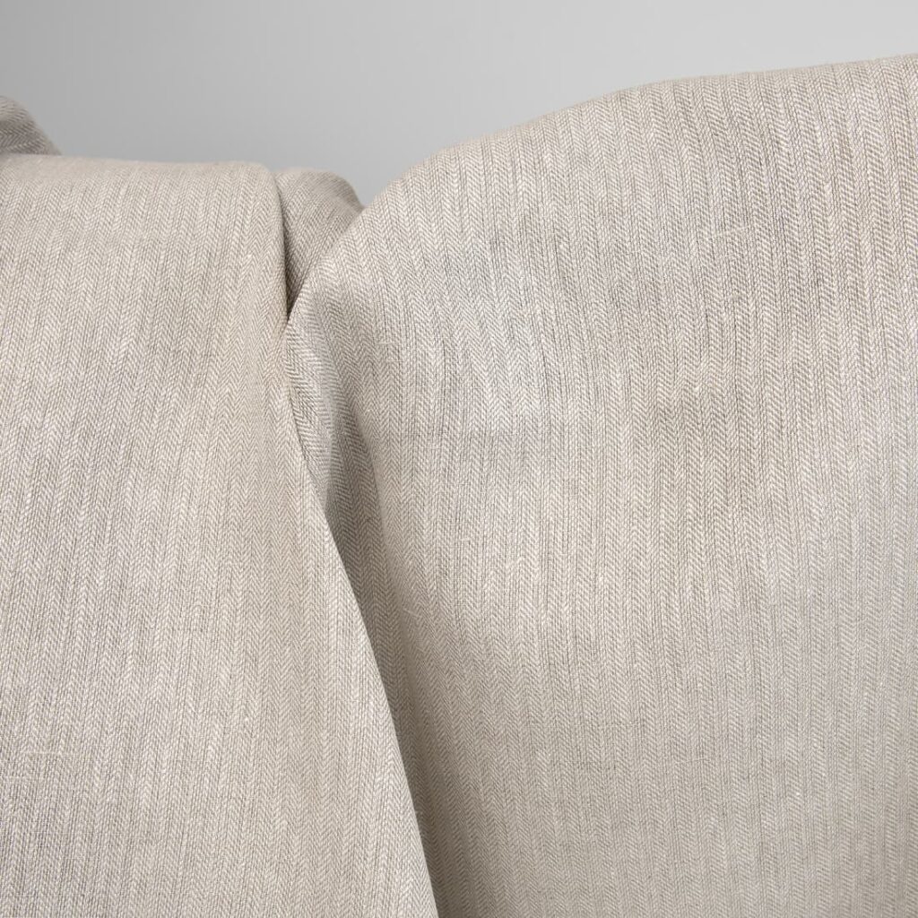Ciężka tkanina lniana wytkana jodełką 1 linen herringbone beige fabric
