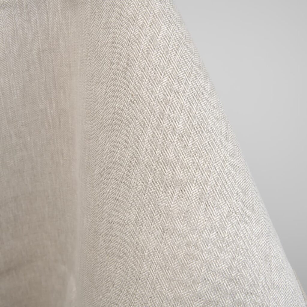 Ciężka tkanina lniana wytkana jodełką 2 linen herringbone beige fabric, heavy