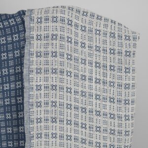Prany granatowy z białym len z bawełną 6 Washed linen cotton fabric off-white and blue pattern white side