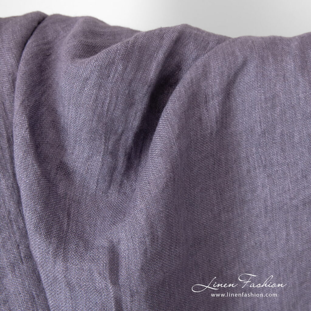 Lniana fioletowa tkanina satynowa, prana 3 linen violet satin fabric, width 175cm.