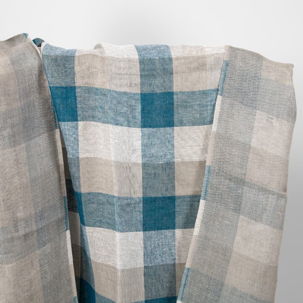 Tkanina lniana w turkusową kratkę 1 linen checks turquoise