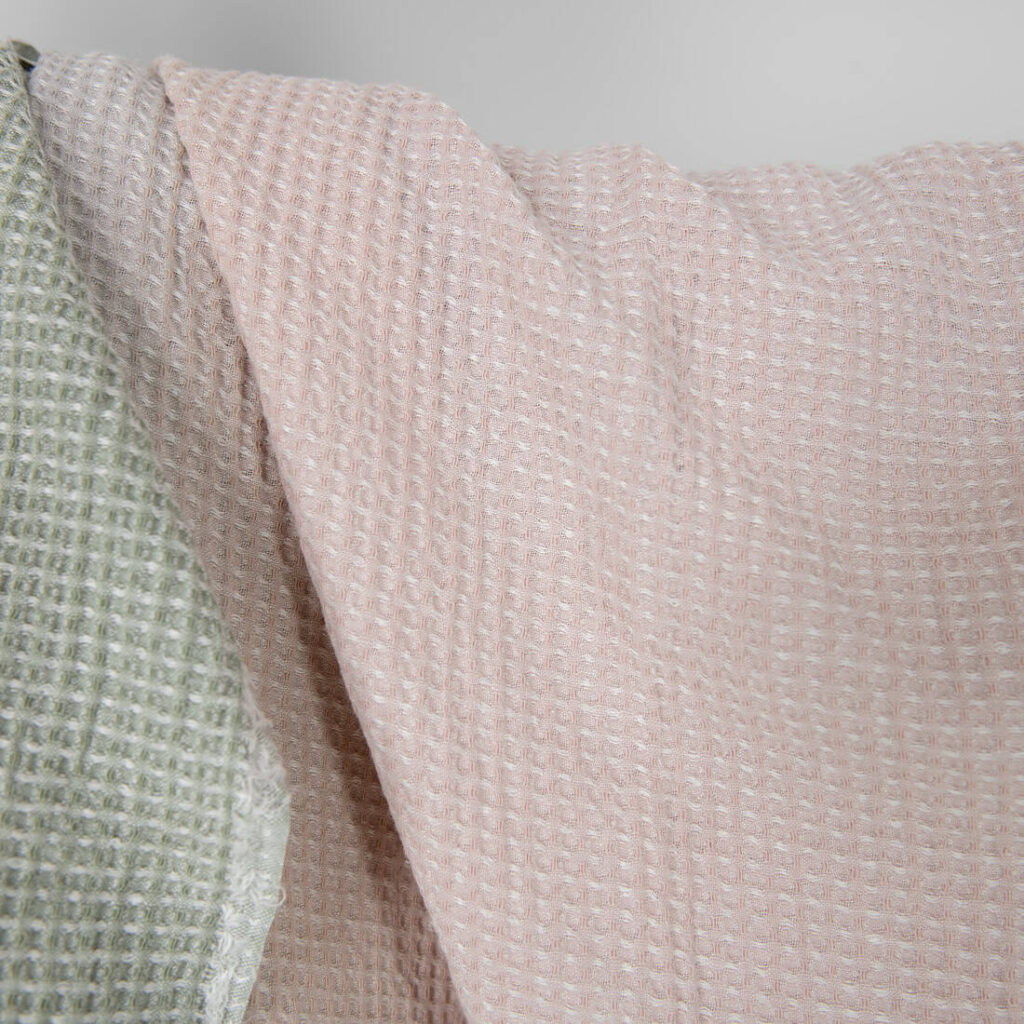Prany różowo-zielony gradientowy waflowy bawełniano-konopny 2 Washed cotton-hemp waffle fabric pink green gradient, waffle weave