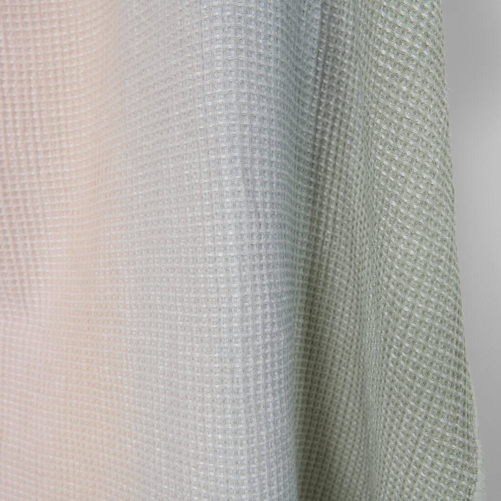 Prany różowo-zielony gradientowy waflowy bawełniano-konopny 3 Washed cotton-hemp waffle fabric pink grey green gradient