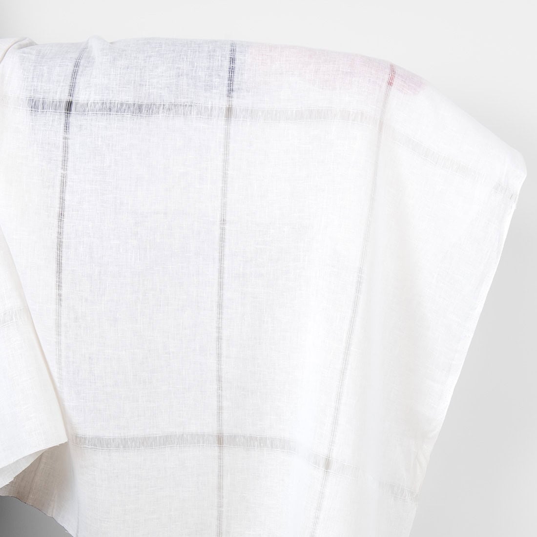 Linen fabric optical white with large checks