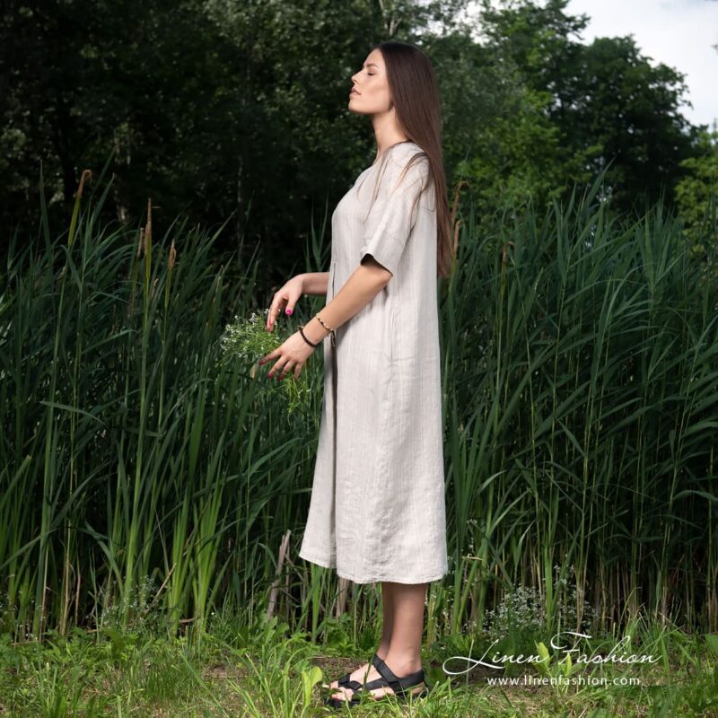 Grey linen dress with short sleeves