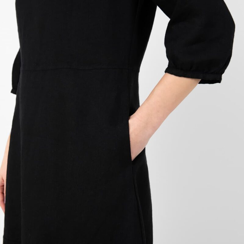 Black linen dress, with pockets