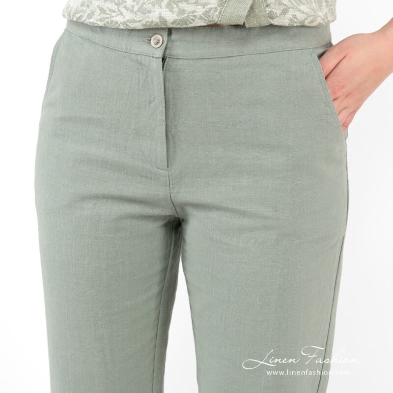 Color: mix of green grey and old green yarns
