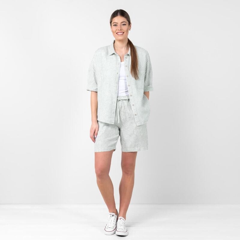 Linen green checked shorts