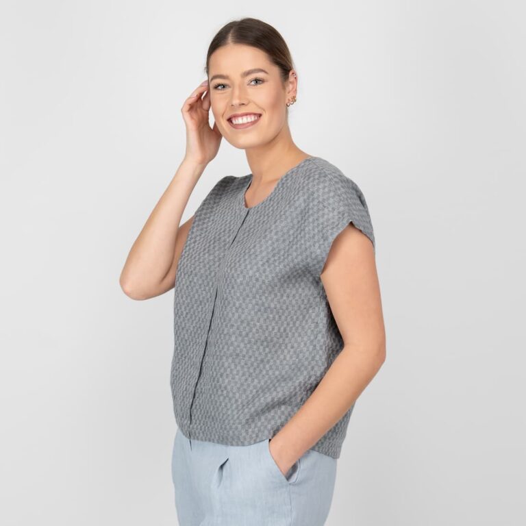 linen grey blouse in checks, washed