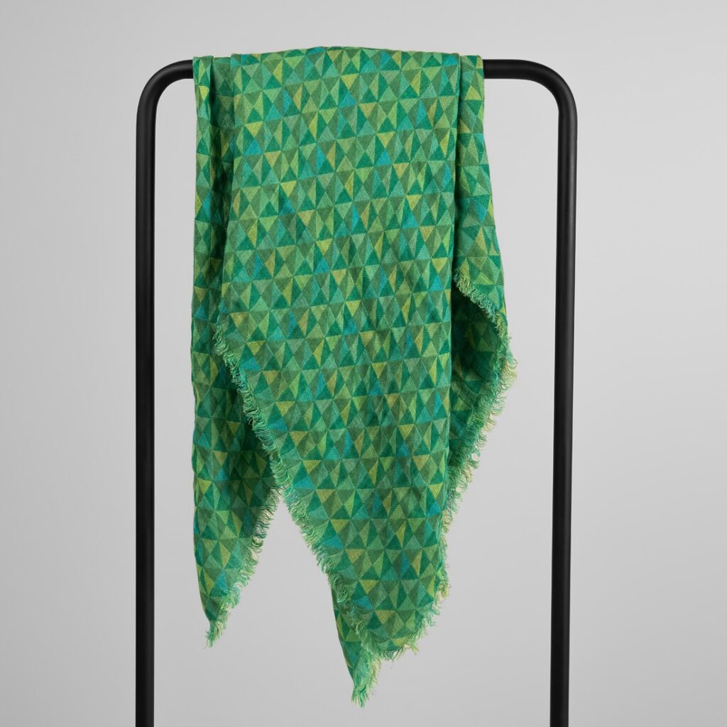 Green geometric pattern linen scarf