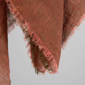 Green red linen scarf, with fringe