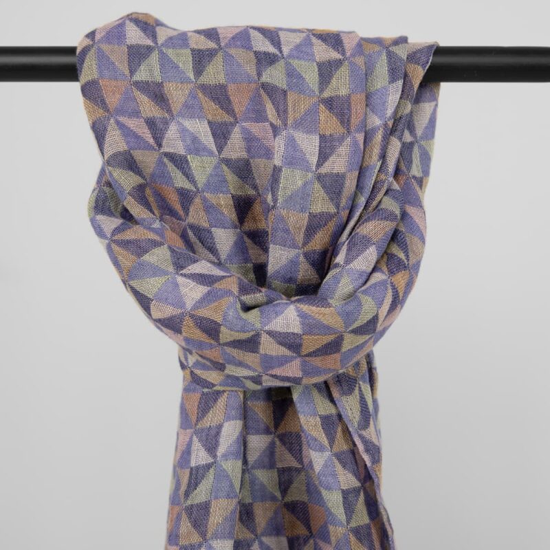 Violet linen shawl geometric pattern