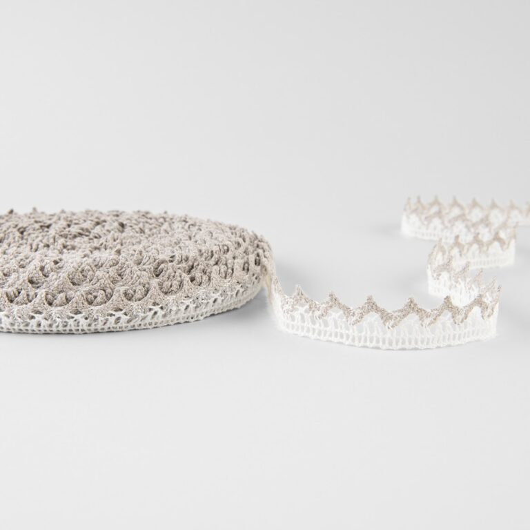 Linen lace white and natural No. 91