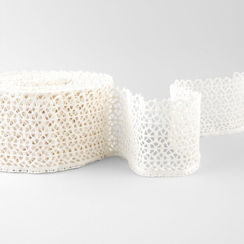 Linen lace off-white No. 73