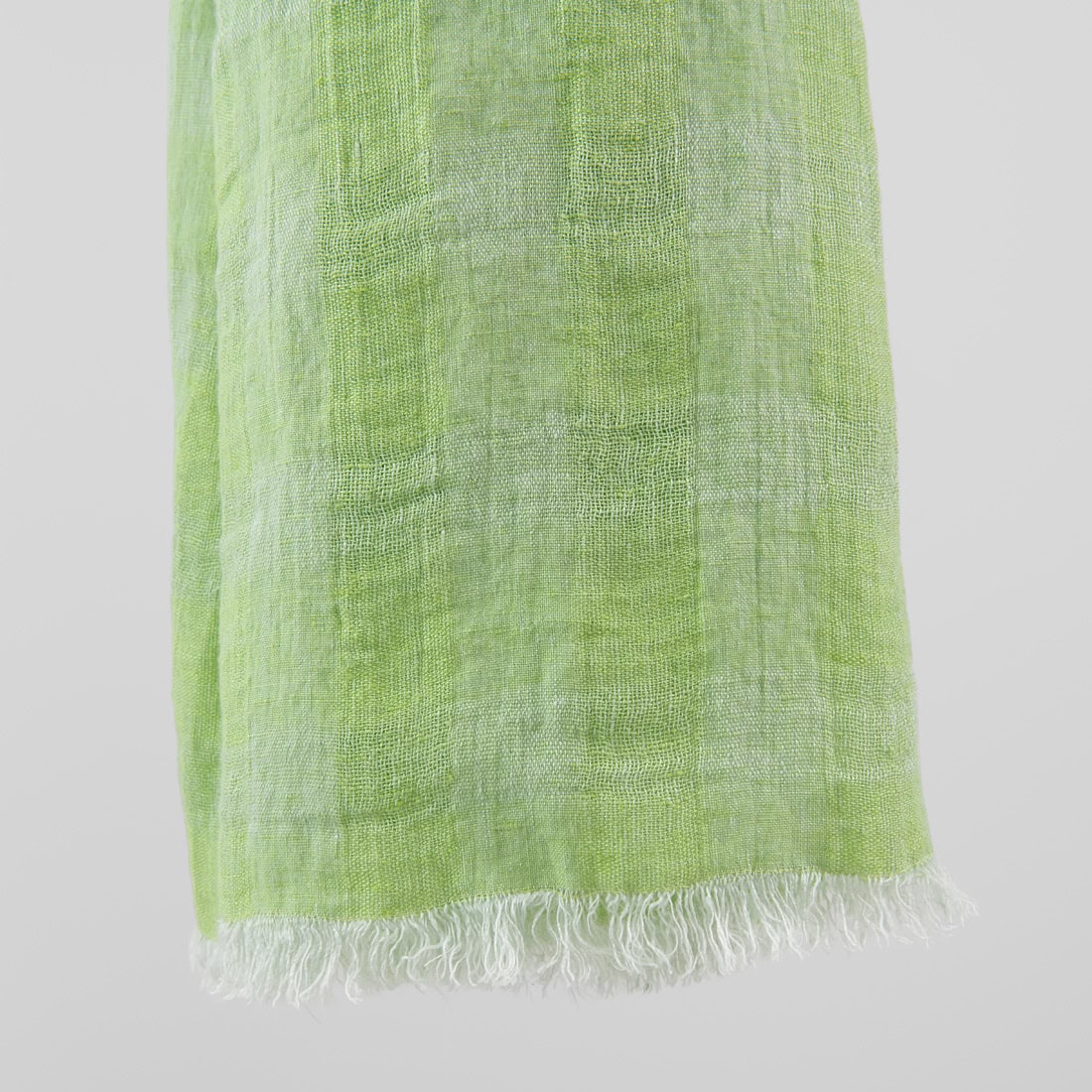 KORI Szalik zielony 3 Washed linen green shawl, lightweight